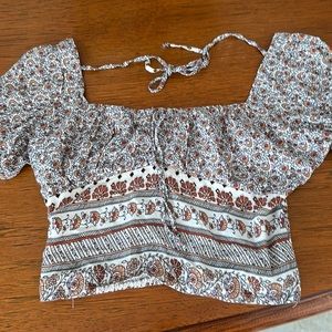 Forever 21 poofy sleeve top with string tie in back